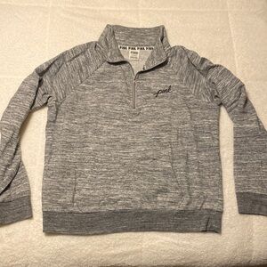 3/4 zip sweatshirt with pocket